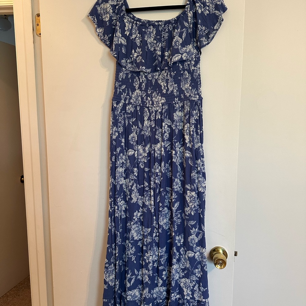 Xhilaration Blue and White Floral Maxi Dress - Picture 2 of 4